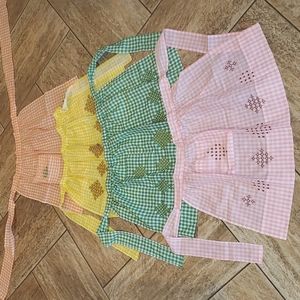 Vintage lot of aprons